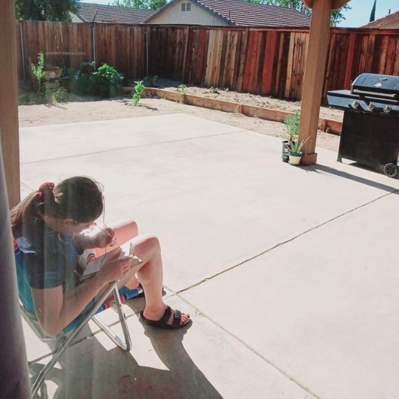 Meet your Posher, Gabriella - Picture 2 of 9